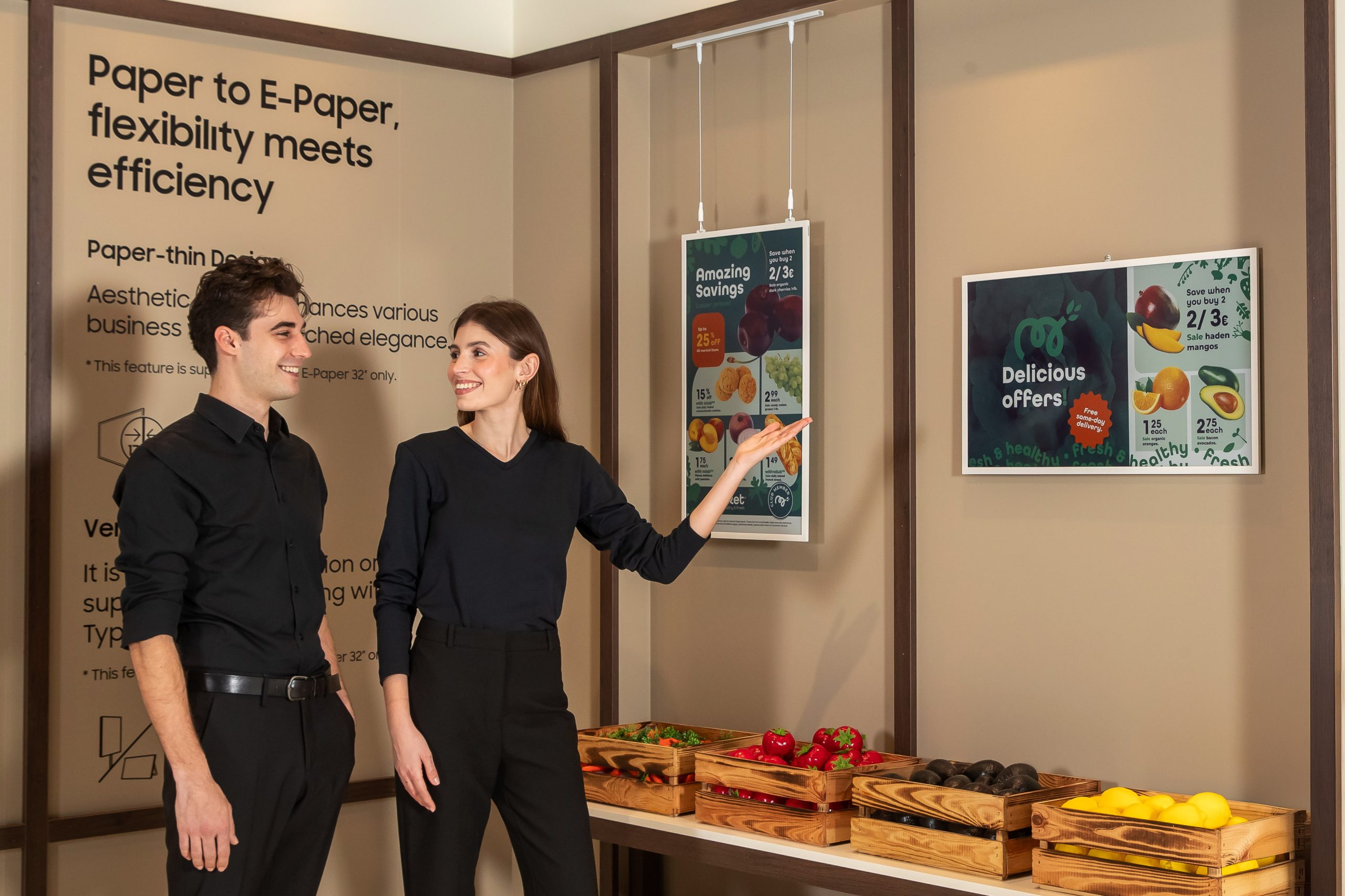 Samsung Showcases Color E-Paper and AI Signage Solutions at ISE 2025
